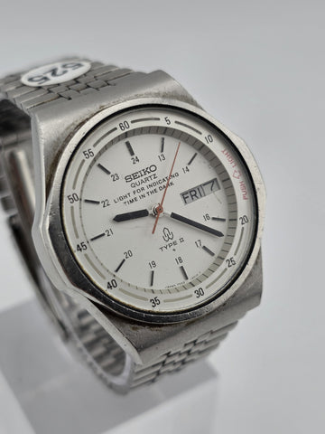 70's Seiko Type II 7559-6010 Quartz White Dial Push Light Watch 1979. Works Read