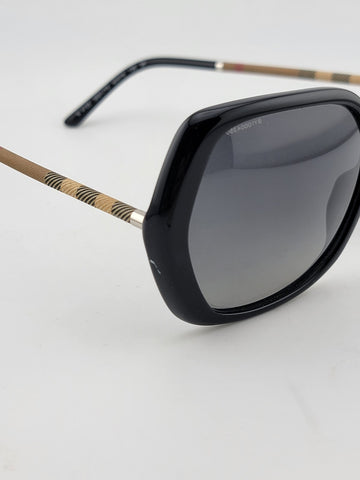 Vintage Burberry B 4122 3001/T3 Square Black Gray Sunglasses 60-16-135 W Box.