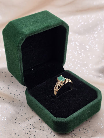 Antique 10K Solid Gold Emerald Cut Green Stone Ring Filigree Style Size 6.5.