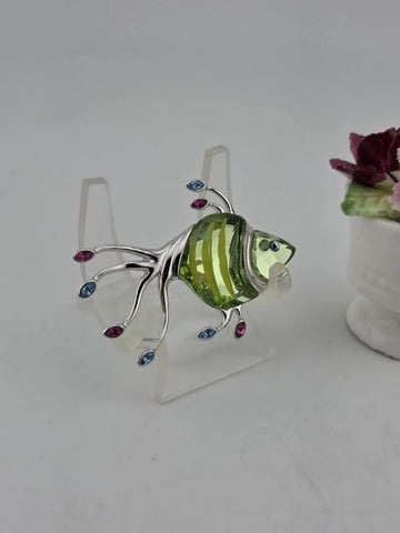Rare Swarovski Rhodium Plated Green Crystal Fish Brooch Pin W Stafforshire Vase