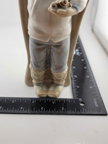 Lladro 'Boy With Snails' Figure 4896 Retired Beutiful Condition Made In Spain