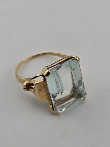 Vintage 1960's 14K Solid Gold Large Emerald Cut Blue Topaz Ring Sz 7.25 Cocktail