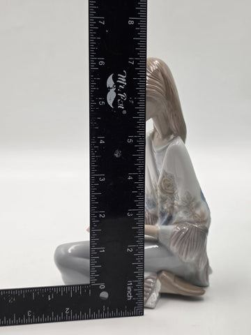 1988 Lladro Flower Song 7607 Figurine Cancion de Primavera Boxed Girl Flowers