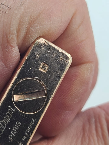 Vintage Small S.T. Dupont Paris Ligne 1 Mesh Pattern Gold Plated Gas Lighter.