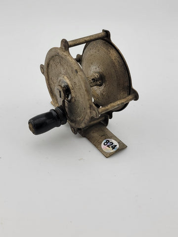Rare Antique Early 19th-century Unmarked fly fishing reel. Collectible Item.