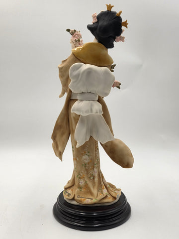 VINTAGE GIUSEPPE ARMANI ITALY FIGURINE MADAME BUTTERFLY 1533C. 621/5000 With COA