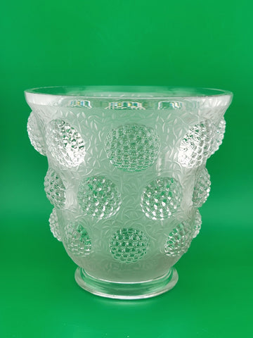BEAUTIFUL ANTIQUE 1930 EXQUISITE LARGE VERLYS FRENCH BERRY VASE W LEAF SCROLLING