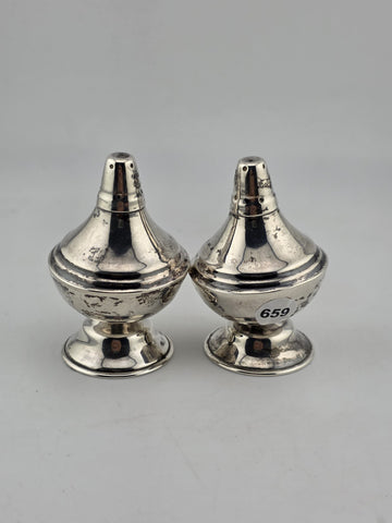 VINTAGE MEXICO STERLING SILVER SALT & PEPPER SHAKER SET  35 Grams. NOT WEIGHTED