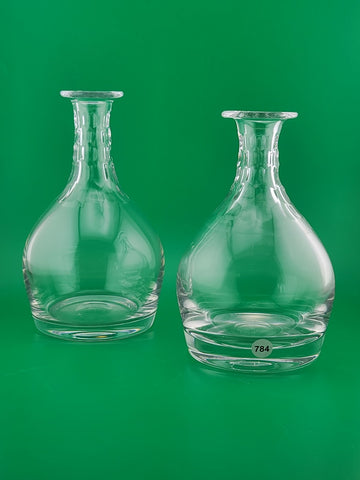 Set Of 2 William Yeoward Crystal Decanters Honeycomb Cut Signed 6.25" & 6.75"