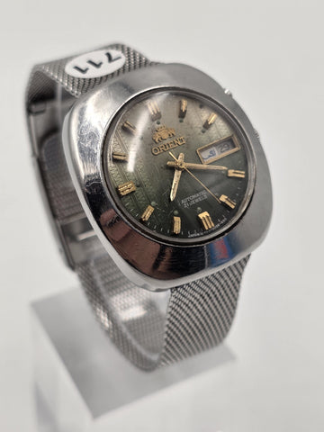 Vintage 1970s Orient Automatic 21J Green Dial Arabic Day Date Mens Watch. Works