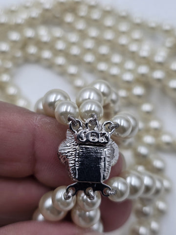 Vtg Long CAMROSE + KROSS JACQUELINE KENNEDY JBK 3 STRAND GLASS PEARL NECKLACE