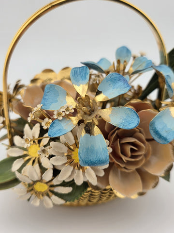 Vintage 1977 Gloria Vanderbilt Flowers of the Seasons Summer Boquet Metal Basket