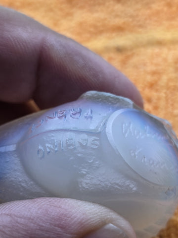 Set Of 2 Sabino Art Glass France Opalescent Feeding Bird Figurines. VG Cond.