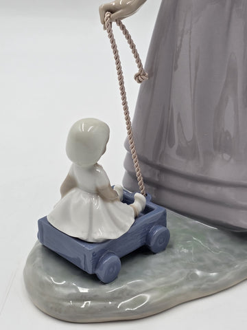 lladro Girl Pulling Wagon No. 5044 Collectible Figurine w/ Original Box 11" 1978