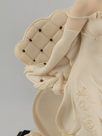 Vtg GIUSEPPE ARMANI Florence 1420F Girl Meg on Sofa with Fan Sculpture Figurine