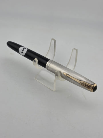 Vtg 1940 Parker 51 Fountain Pen Black Barrel Sterling Silver Cap Gold Arrow Clip
