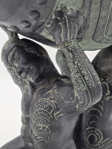 Antique Old China Bronze Ware Dynasty Dragon Head Kneel People Drum Statue 15 in