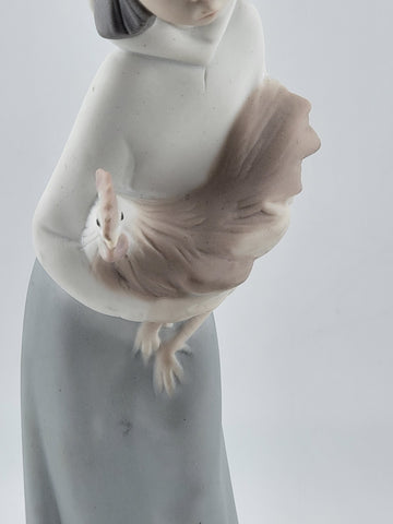 Lladro Shepherdess Girl with Rooster Hand Made In Spain Porcelain Figurine 8"