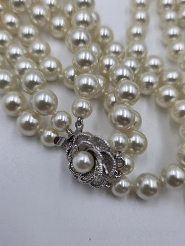 Vtg Long CAMROSE + KROSS JACQUELINE KENNEDY JBK 3 STRAND GLASS PEARL NECKLACE