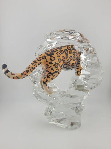 LEOPARD Porcelain Figurine Germany Lead Crystal Cliff Sculpture FRANKLIN MINT 8”