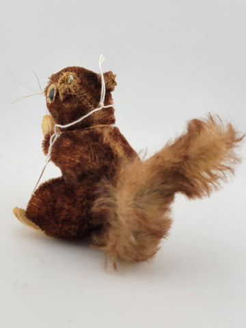 Extremey Rare Collectible Antique Steiff "Perri" the Squirrel 4" Tall. C 1950's.