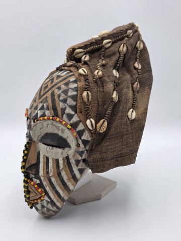Rare Antique Kuba Ngaady a Mwaash Wooden Mask Shells Breads Congo African Art