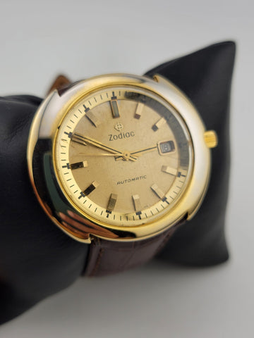 Rare Vintage 1970’s Mechanical Gold Tone Zodiac UFO Date Watch. Working Cond.