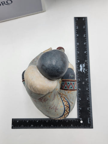 Rare Vintage Retired LLADRO Eskimo Girl With Cold Feet # 2157. New In Box.