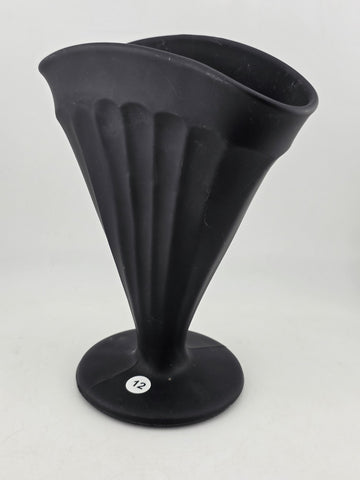 RARE VINTAGE TIFFIN ELEGANT BLACK SATIN GLASS RIBBED FAN VASE. 7" Tall.