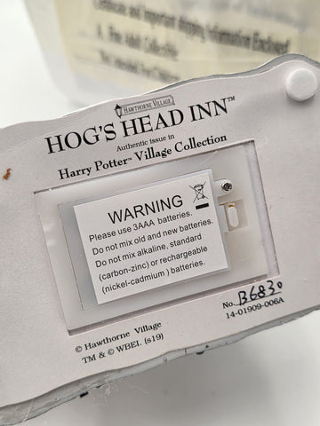 Hawthorne Village Harry Potter Hog's Head Inn Lighted Christmas Village B6830