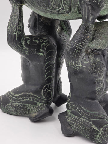 Antique Old China Bronze Ware Dynasty Dragon Head Kneel People Drum Statue 15 in