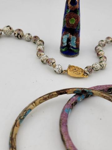 Vintage Elegent Set Of Cloisonne Accessories 2 Bracelets, Necklace & Nail Guard.