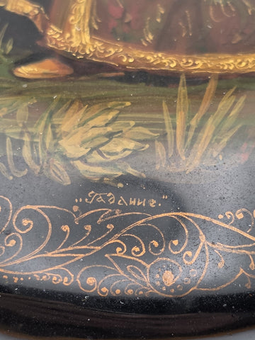 Vintage Russian Fedoskino Lacquer Box Hand Painted Signed Oval Folk Art Jewelry