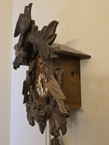 Vintage German Black Forest 8 Day Cuckoo Clock Regula 34-J Carved Birds. Works
