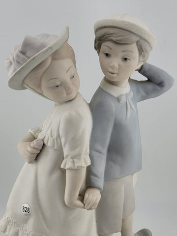 Lladro Children Puppy Love Porcelain  Figurine MADE IN SPAIN 1127 Retired Matte