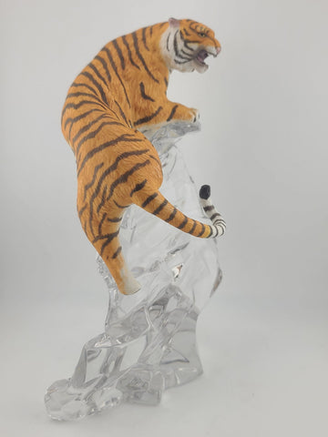 VTG Franklin Mint Bengal Tiger on a Crystal Glass Rock Sculpture 9.5" Mint Cond.