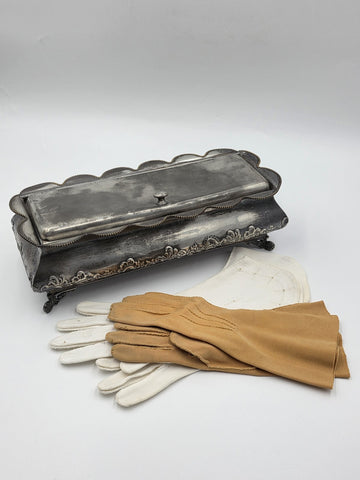 1890's Victorian Simpson Hall Miller Quadruple Plate Glove Box Velvet Lined Box