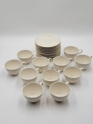 Rare Set Of 11 Tea/ Coffee Cups & 12 Saucers Museum White by Castleton (USA). VG