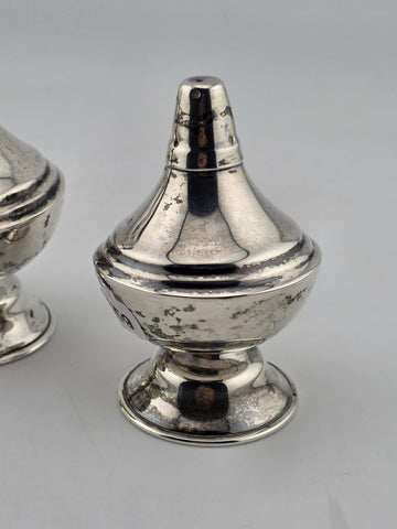 VINTAGE MEXICO STERLING SILVER SALT & PEPPER SHAKER SET  35 Grams. NOT WEIGHTED