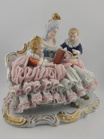 Antique 19th C Dresden Lace 3 Figure Sofa Group Porcelain Figurine U&S Germany