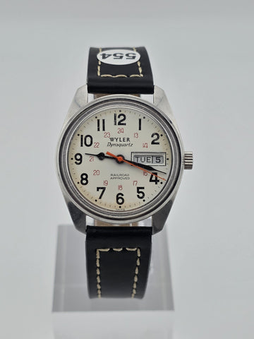 Vintage Wyler Dynaquartz Railroad Approved Swiss Quartz Day Date Watch. Works.