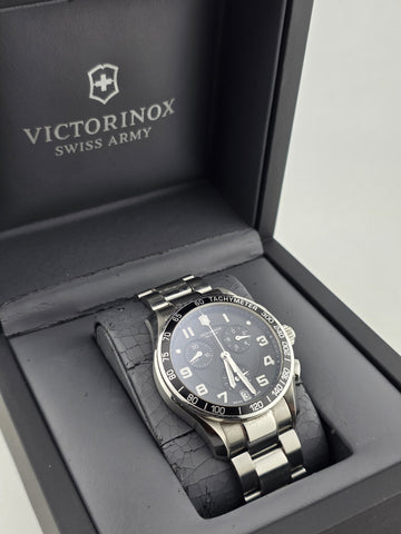 Victorinox Swiss Army Sapphire Chronograph Mens Watch w Box & Links. New Battery