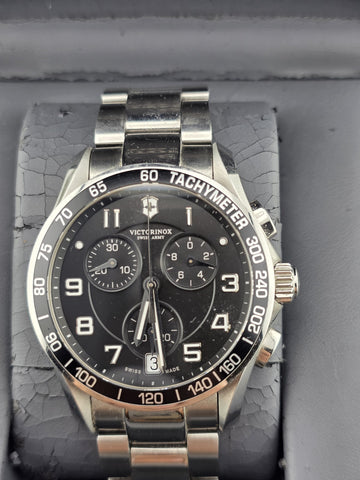 Victorinox Swiss Army Sapphire Chronograph Mens Watch w Box & Links. New Battery