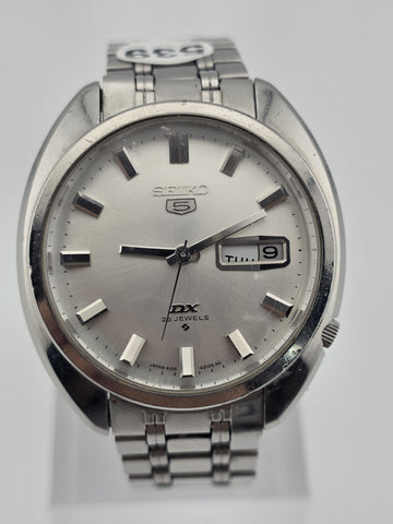 Vintage Seiko 5 DX 6106-8131 25 J Automatic 37mm Day Date JDM. Working.