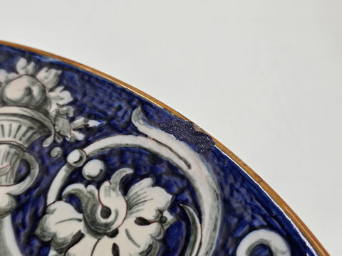 Antique Pair Of Ginori Doccia Renaissance Revival Majolica Portrait Plates c1880