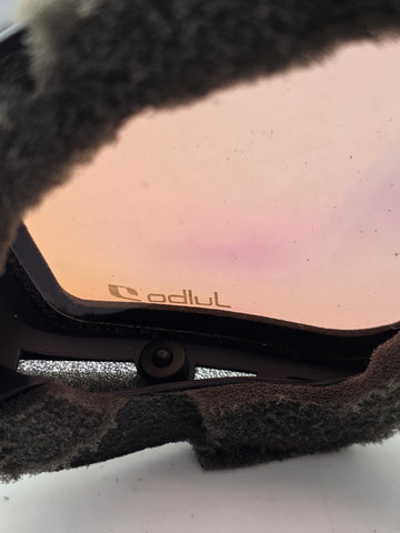 Julbo SnowTiger Ski Goggles Gold Lens Black Frame Snowboard Winter Gear. Read.