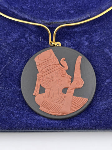 Gourgeous New In Box Vintage Wedgwood Egyptian Jasperware Cameo Necklace.