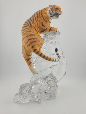 VTG Franklin Mint Bengal Tiger on a Crystal Glass Rock Sculpture 9.5" Mint Cond.