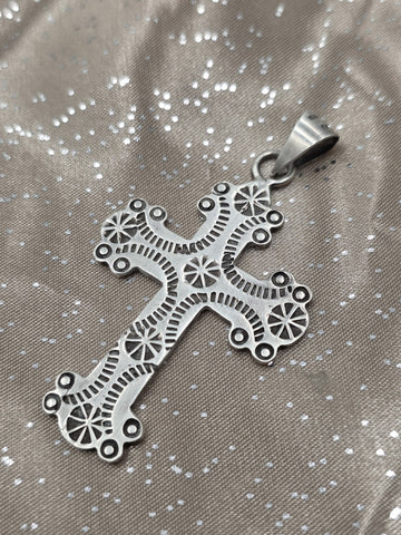 Vintage Mexico 925 Sterling Silver Ornate Cross Pendant Religious Jewelry 12.3g