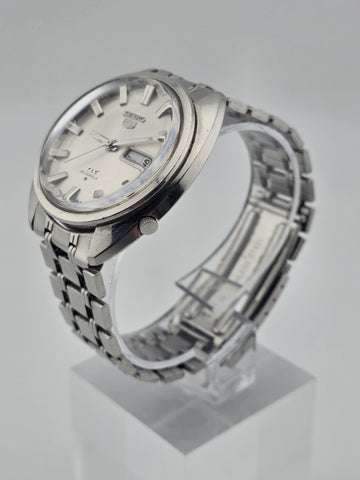 Vintage Seiko 5 DX 6106-8131 25 J Automatic 37mm Day Date JDM. Working.